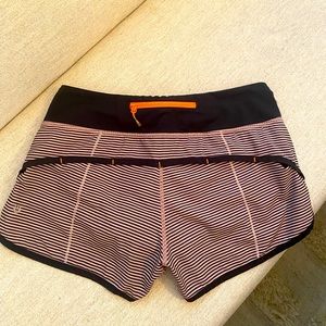Lululemon Speed Up Low-Rise Lined Short 4”